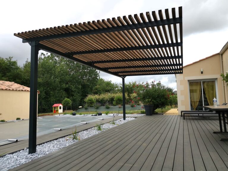 Carport et pergola à La Roche sur Yon - Aménagement extérieur à La Roche-sur-Yon, Fontenay-Le-Comte