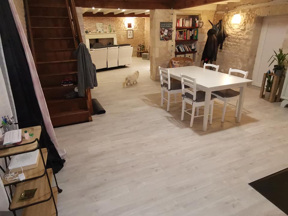 Fourniture et pose d'un parquet vinyl Quick Step